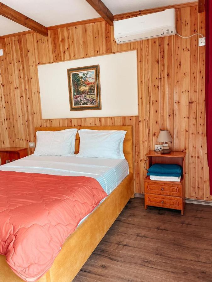 Guesthouse Lord Byron Tepelene Exterior foto